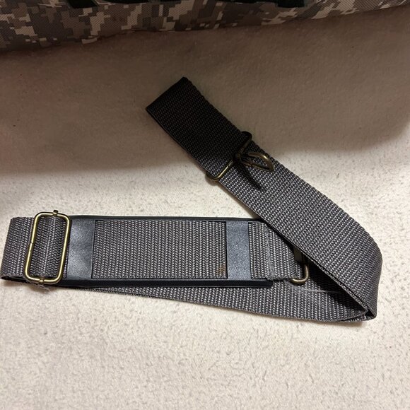 Camo NRA Bag. 9" x 11" x 18". (917) - Picture 4 of 5